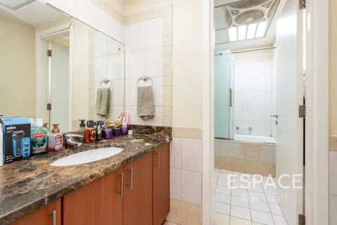 Villa in The Springs, Dubai, UAE 3 bedrooms, 283 sq.m. № 650220 - photo 6