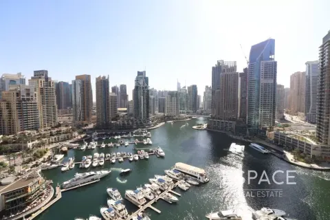 Apartment in Dubai Marina, Dubai, UAE 3 bedrooms, 152 sq.m. № 650221 - photo 1