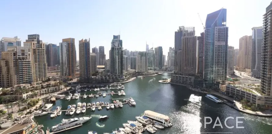 Apartment in Dubai Marina, Dubai, UAE 3 bedrooms, 152 sq.m. № 650221