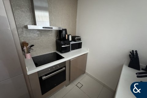 Apartament në Business Bay, Dubai, Emiratet e Bashkuara Arabe 2 dhoma gjumi, 130 m2. № 685246 - Foto 7