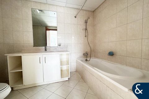 Apartament de închiriat în Motor City, Dubai, EAU 2 dormitoare, 139 mp.  №685244 - poză 13