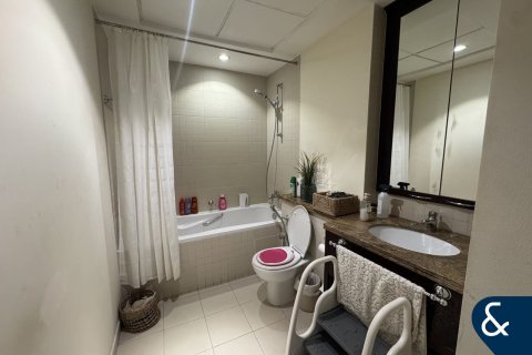 Apartamento para arrendamento em Downtown Dubai (Downtown Burj Dubai), Dubai, EAU 2 quartos, 135 m2 № 685245 - foto 7