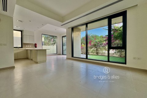 Vilë në Dubai Hills Estate, Emiratet e Bashkuara Arabe 5 dhoma gjumi, 278 m2. № 670048 - Foto 6