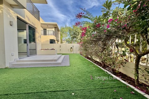 Villa en alquiler en Dubai Hills Estate, Dubai, EAU 5 dormitorios, 277.8 m2 № 670048 - foto 19
