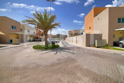Vilă de vânzare în Abu Dhabi, EAU 2 dormitoare, 170.2 mp.  №730961 - poză 17