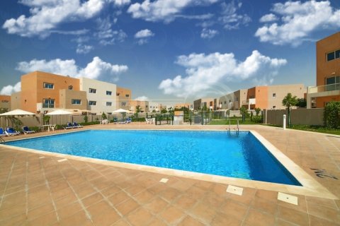 ویلا در Abu Dhabi ، امارات متحده عربی 2 خوابه ، 170.2 متر مربع.  شماره 730960