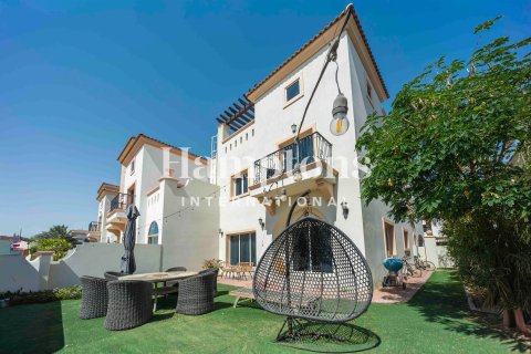 Shtëpi në qytet në Jumeirah Golf Estates, Dubai, Emiratet e Bashkuara Arabe 4 dhoma gjumi, 338.94916326 m2. № 711090 - Foto 24