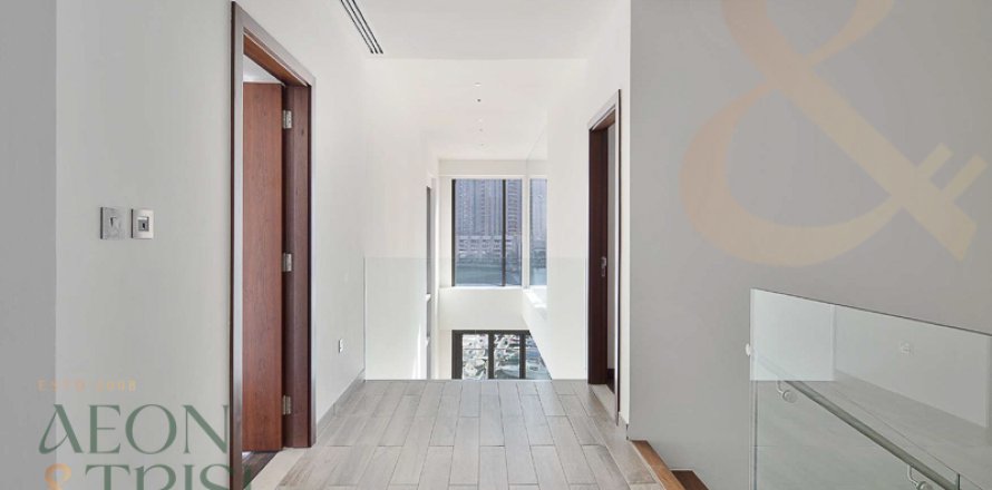 Apartment i Dubai Marina, Dubai, UAE 3 soveværelser, 357 kvm № 649058