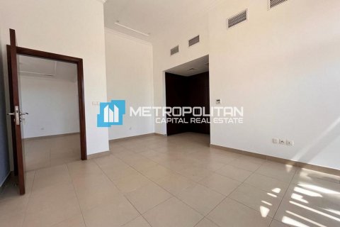 Villa in Khalifa City, Abu Dhabi, UAE 5 bedrooms, 522.9 sq.m. № 633417 - photo 13