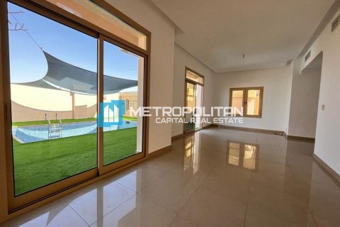 Villa in Khalifa City, Abu Dhabi, UAE 5 bedrooms, 522.9 sq.m. № 633417 - photo 5