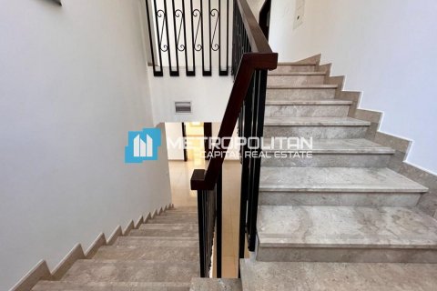 Villa in Khalifa City, Abu Dhabi, UAE 5 bedrooms, 522.9 sq.m. № 633417 - photo 14