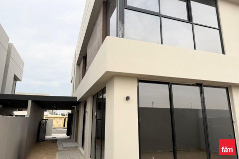 Villa te koop in Dubai, VAE 3 slaapkamers, 281.6 vr.m., nr 660354 - foto 5