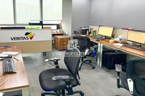 مكتب للبيع في أبراج بحيرة جميرا، دبي، الإمارات العربية المتحدة 87.3 متر مربع ، رقم 663102 - صورة 6