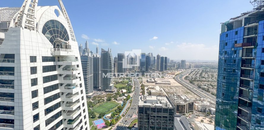 Jumeirah Lake Towers、Dubai、UAEにあるオフィス 87.2 m2 No663104