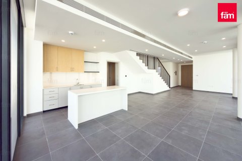 Villa in Dubai, UAE 5 bedrooms, 420 sq.m. № 682282 - photo 5