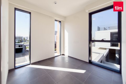 Villa in Dubai, UAE 5 bedrooms, 420 sq.m. № 682282 - photo 12