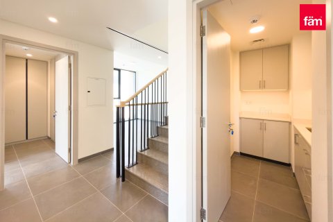 Villa in Dubai, UAE 5 bedrooms, 420 sq.m. № 682282 - photo 16