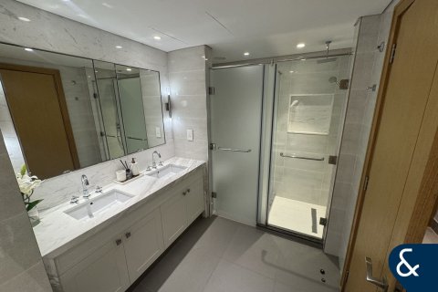 Downtown Dubai (Downtown Burj Dubai), UAE의 판매용 아파트 침실 2개, 153제곱미터 번호 685011 - 사진 14