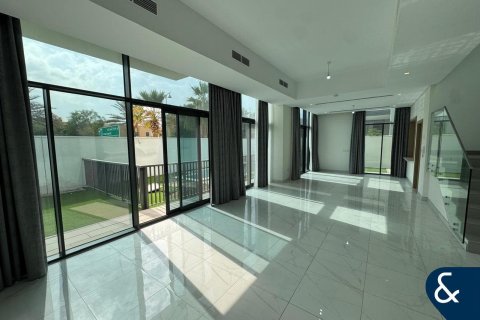 Vila u Al Furjan, Dubai, UAE 325 m2, 4 spavaćih soba Br. 685010