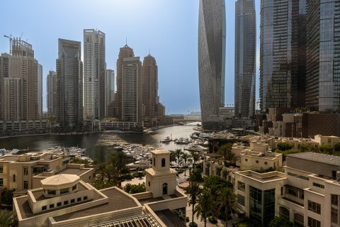 Apartment til salg i Dubai Marina, Dubai, UAE 2 soveværelser, 159.33 kvm № 749495 - foto 13