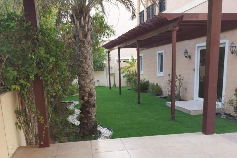Vila u gradu The Villa, Dubai, UAE 5 spavaće sobe, 647.26 m2 Br. 749498 - Slika 4