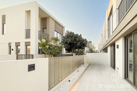 Villa in Tilal Al Ghaf, Dubai, UAE 4 bedrooms, 230 sq.m. № 703400 - photo 15