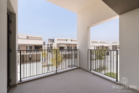 Villa in Tilal Al Ghaf, Dubai, UAE 4 bedrooms, 230 sq.m. № 703400 - photo 16