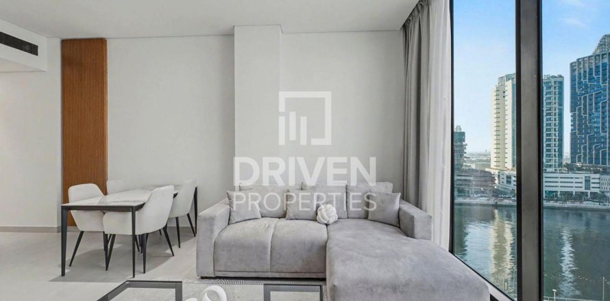 Apartament në Business Bay, Dubai, Emiratet e Bashkuara Arabe 2 dhoma gjumi, 123.56 m2. № 745452