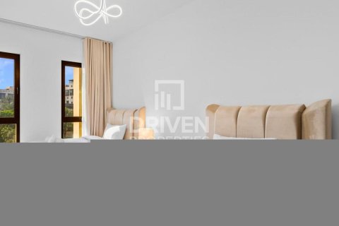 Apartment til leje i Umm Suqeim, Dubai, UAE 2 soveværelser, 126.07 kvm № 745449 - foto 7