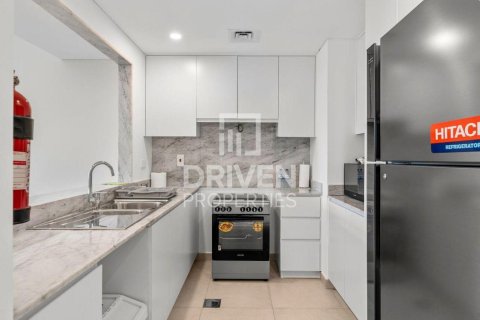 Apartment til leje i Umm Suqeim, Dubai, UAE 2 soveværelser, 126.07 kvm № 745449 - foto 13