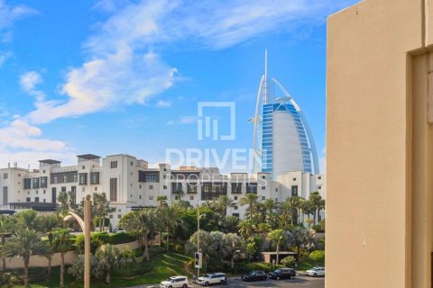 Korter asukohaga Umm Suqeim, Dubai, AÜE: 2 magamistoaga, 126.07 m² Nr 745449