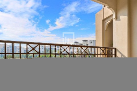 Apartment til leje i Umm Suqeim, Dubai, UAE 2 soveværelser, 126.07 kvm № 745449 - foto 16