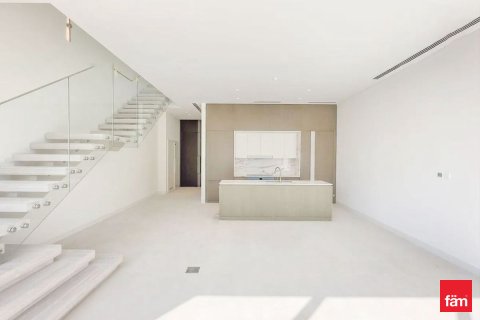 Rumah bandar di Dubai, UAE 3 bilik tidur, 300 meter persegi № 764089
