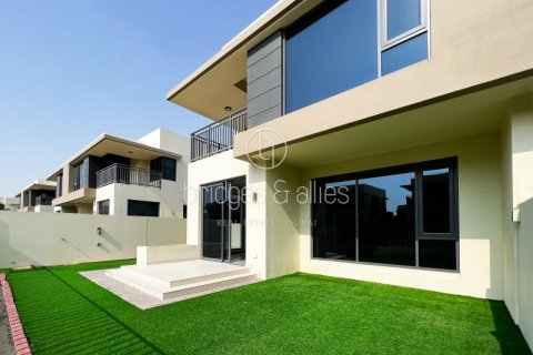 Dubai Hills Estate, Dubai, संयुक्त अरब अमीरात में विला, 5 बेडरूम, 254 वर्ग मीटर, संख्या 701207 - फ़ोटो 10