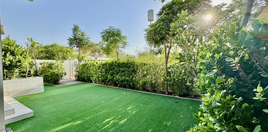 Villa in Dubai Hills Estate, Dubai, VAE 5 slaapkamers, 289 vr.m. nr 701207