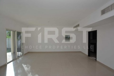 Villa en venta en Abu Dhabi, EAU 5 dormitorios, 348.4 m2 № 758129 - foto 13
