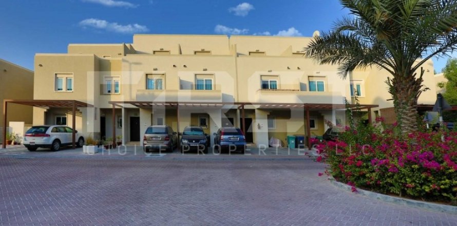 Villa en Abu Dhabi, EAU 5 dormitorios, 348.4 m² № 758129
