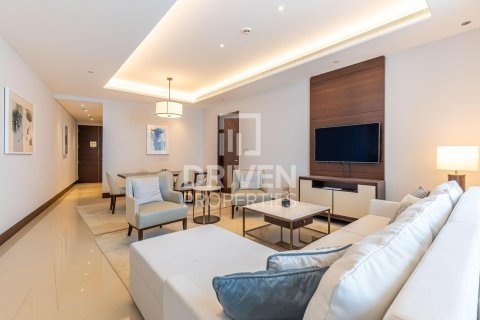 Huoneisto Downtown Dubai (Downtown Burj Dubai), Dubai, Arabiemiraatit 2 makuuhuonetta, 143 m2 № 682720 - kuva 2