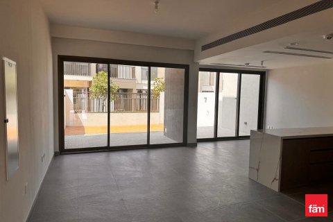 Villetta a schiera in affitto a Dubai, EAU 4 camere da letto, 245.6 mq. № 644754 - foto 1