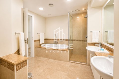 Apartament de închiriat în Palm Jumeirah, Dubai, EAU 1 dormitor, 120 mp.  №762972 - poză 10