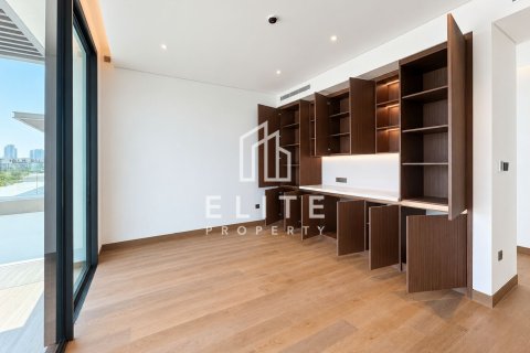 Vila v Tilal Al Ghaf, Dubai, SAE 5 spální, 551 m2 č. 762974 - Fotografia 17