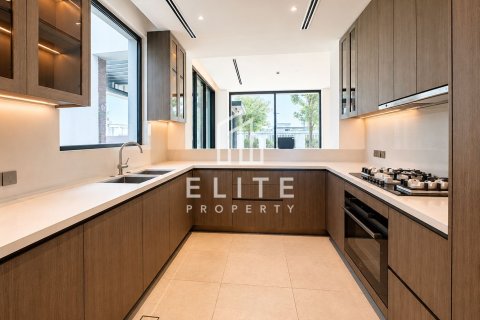 Vila v Tilal Al Ghaf, Dubai, SAE 5 spální, 551 m2 č. 762974 - Fotografia 4