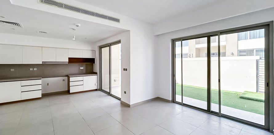 Kuća u nizu u gradu Arabian Ranches 2, Dubai, UAE 3 spavaće sobe, 140 m2 Br. 750877