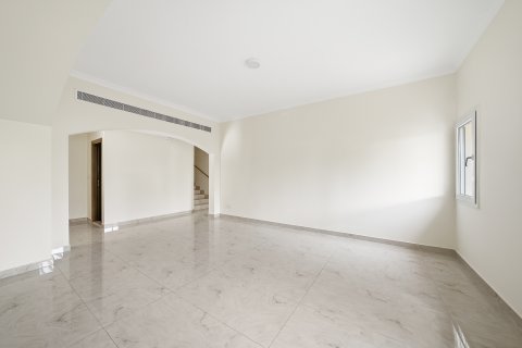 Villa til leie i Meadows, Dubai, Emiratene 4 soverom, 385.34 kvm Nr. 750876 - Foto 11