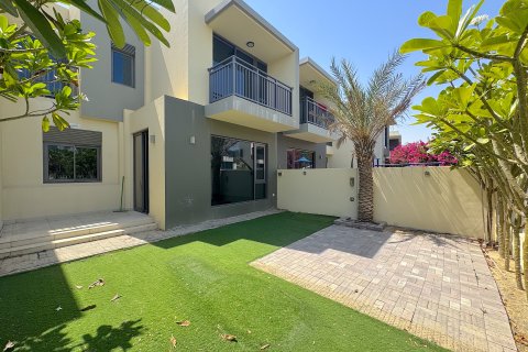 Üürile anda ridamaja asukohaga Dubai Hills Estate, Dubai, AÜE: 3 magamistoaga, 192.59 m² Nr 750873 - pilt 2