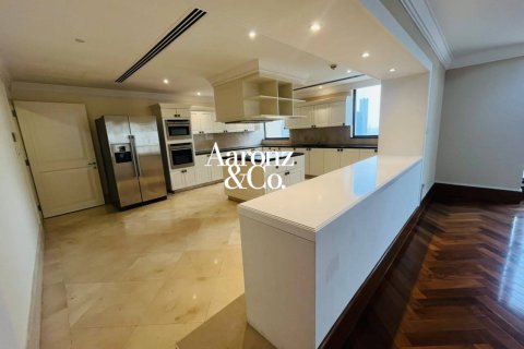 Penthouse til leje i Jumeirah Beach Residence, Dubai, UAE 5 soveværelser, 293 kvm № 738754 - foto 21