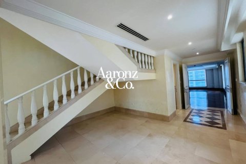 Penthouse til leje i Jumeirah Beach Residence, Dubai, UAE 5 soveværelser, 293 kvm № 738754 - foto 19