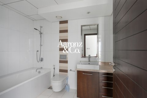 Apartamento en alquiler en Downtown Dubai (Downtown Burj Dubai), Dubai, EAU 1 dormitorio, 79 m2 № 738752 - foto 8