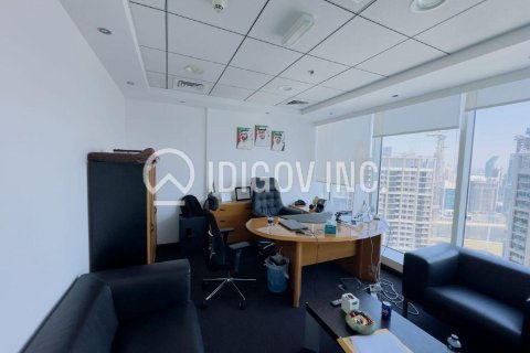 Снять в аренду офис в Бизнес-Бэй, Дубай, ОАЭ 156м2, № 655967 - фото 9