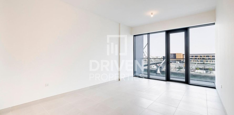 Apartment in Al Wasl, Dubai, UAE 2 bedrooms, 139 sq.m. № 684349